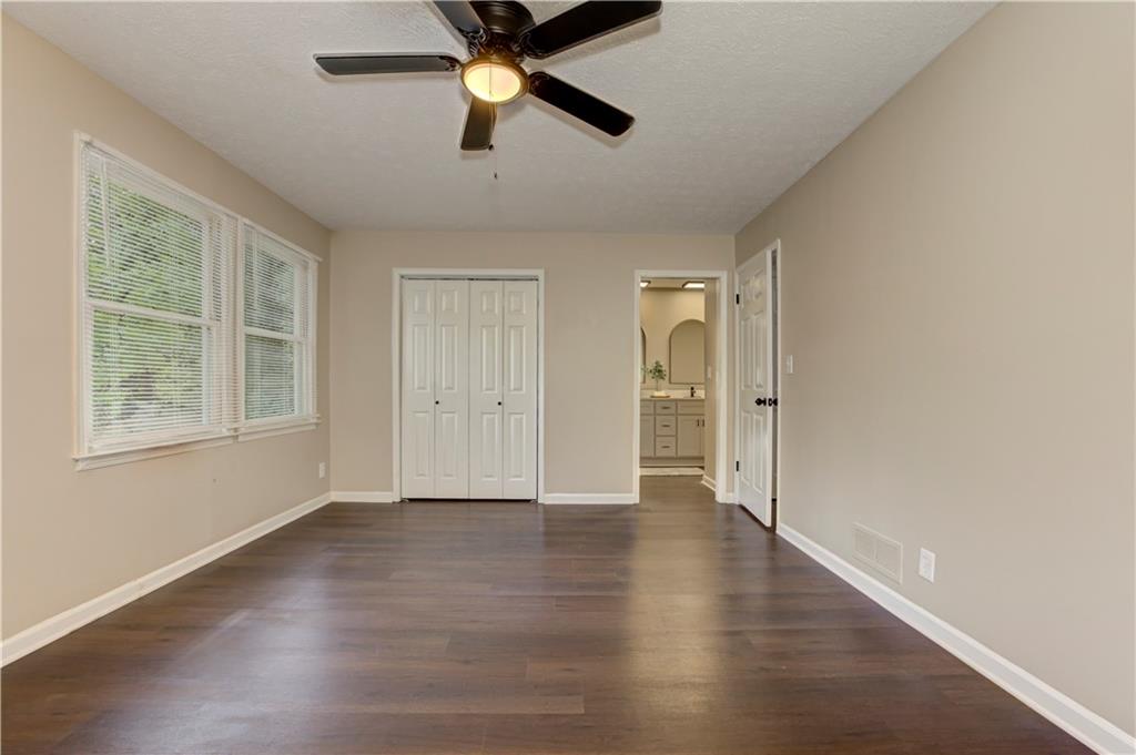 2408 Red Fox Run NW
