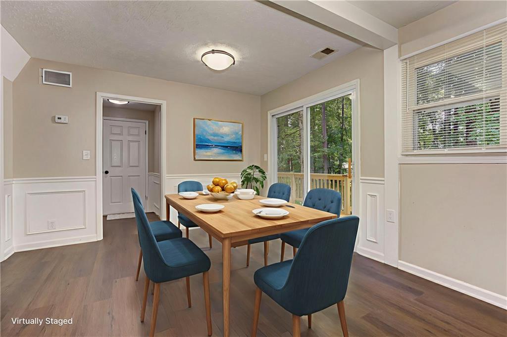 2408 Red Fox Run NW