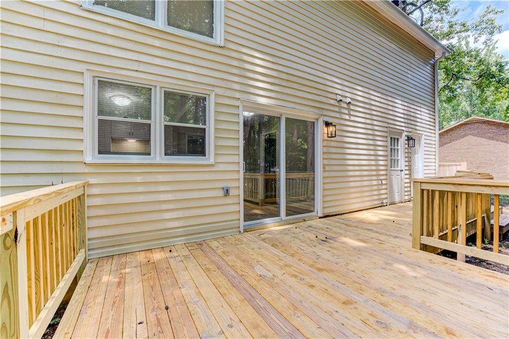 2408 Red Fox Run NW