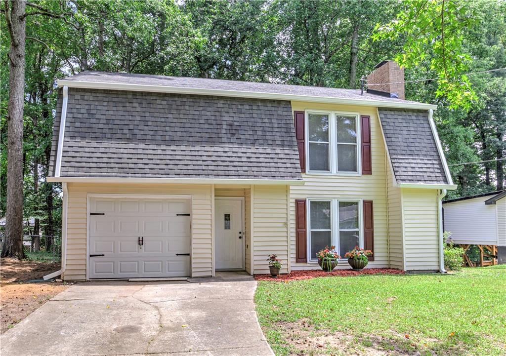 2408 Red Fox Run NW