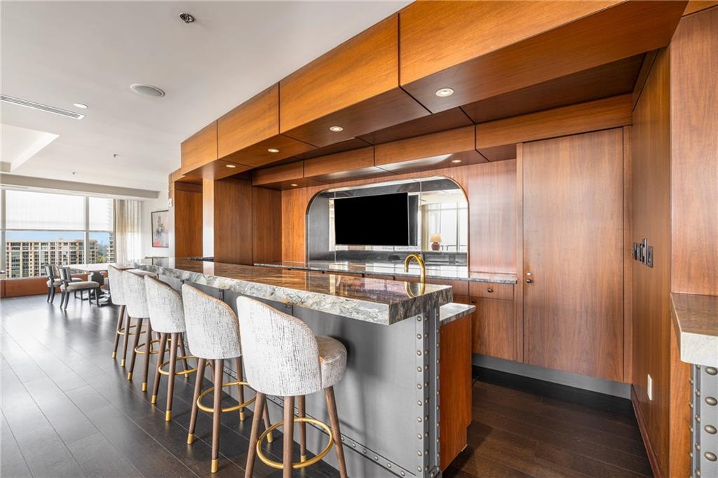 3630 Peachtree Road NE Unit 2404