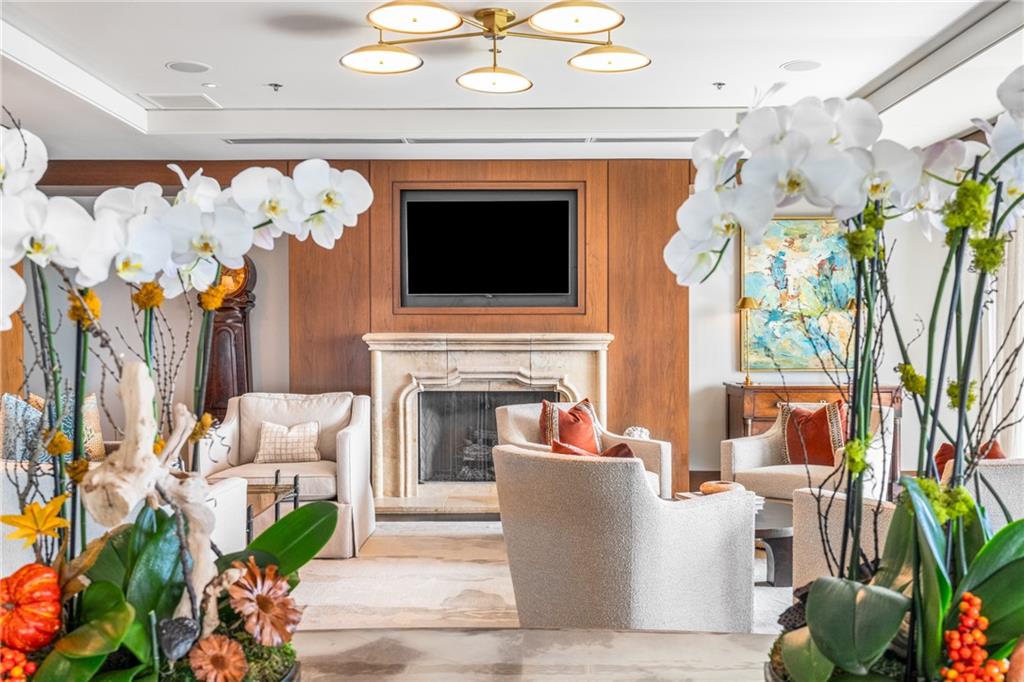 3630 Peachtree Road NE Unit 2404