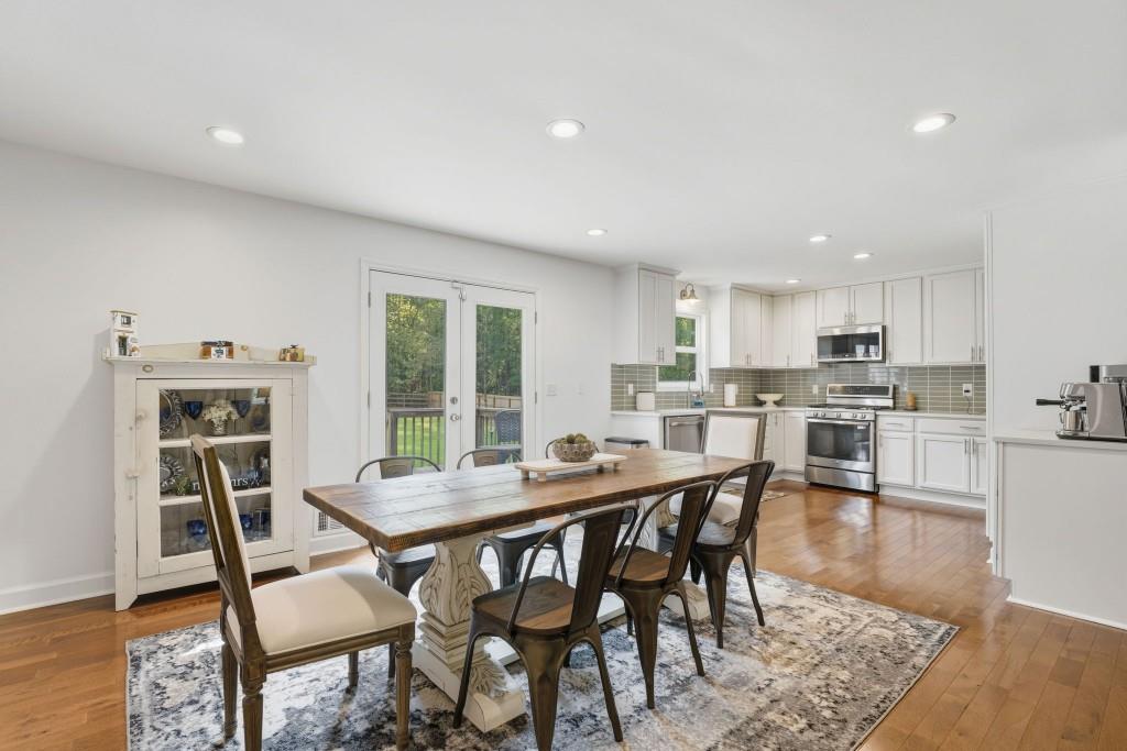 713 Emerald Ridge