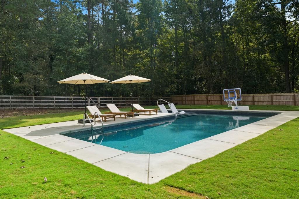 713 Emerald Ridge