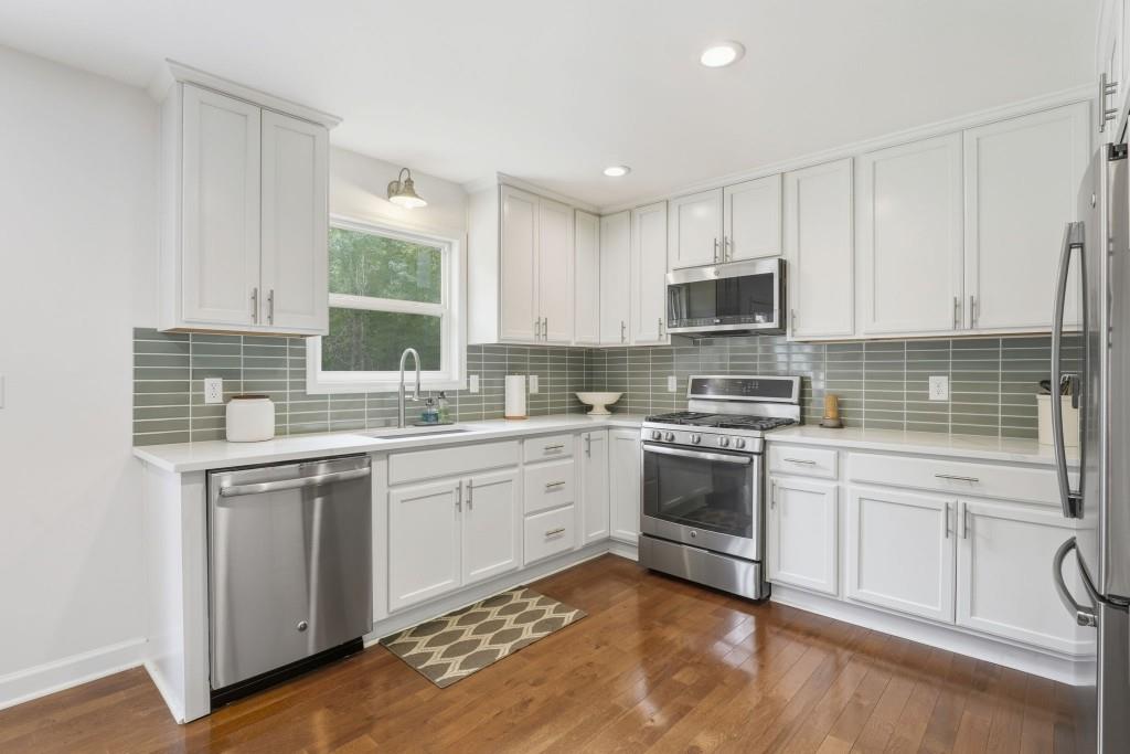 713 Emerald Ridge