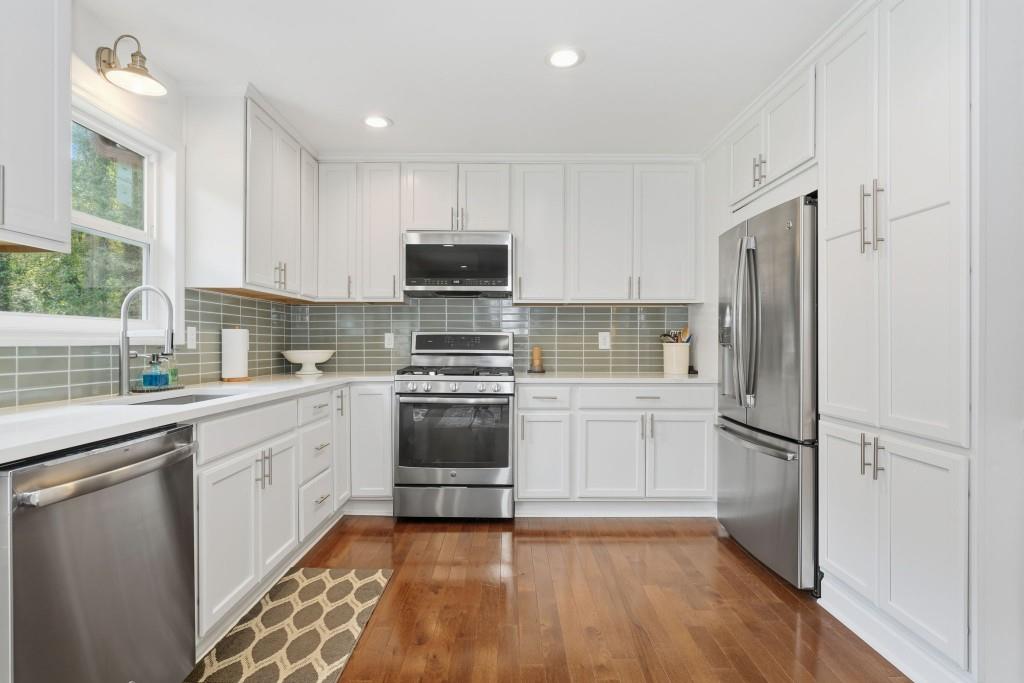 713 Emerald Ridge