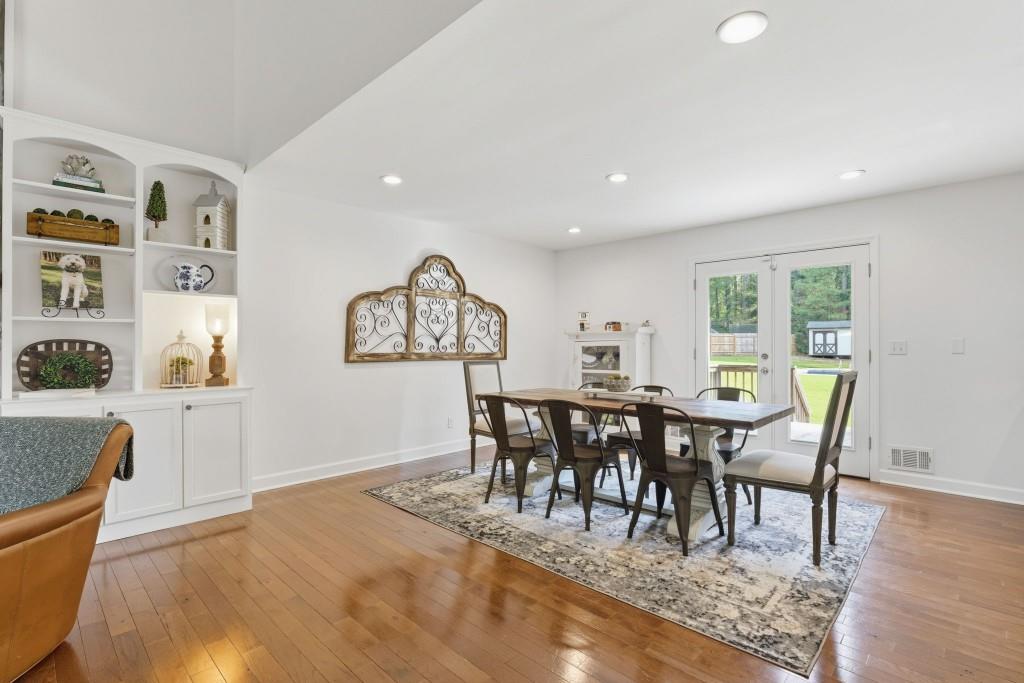 713 Emerald Ridge
