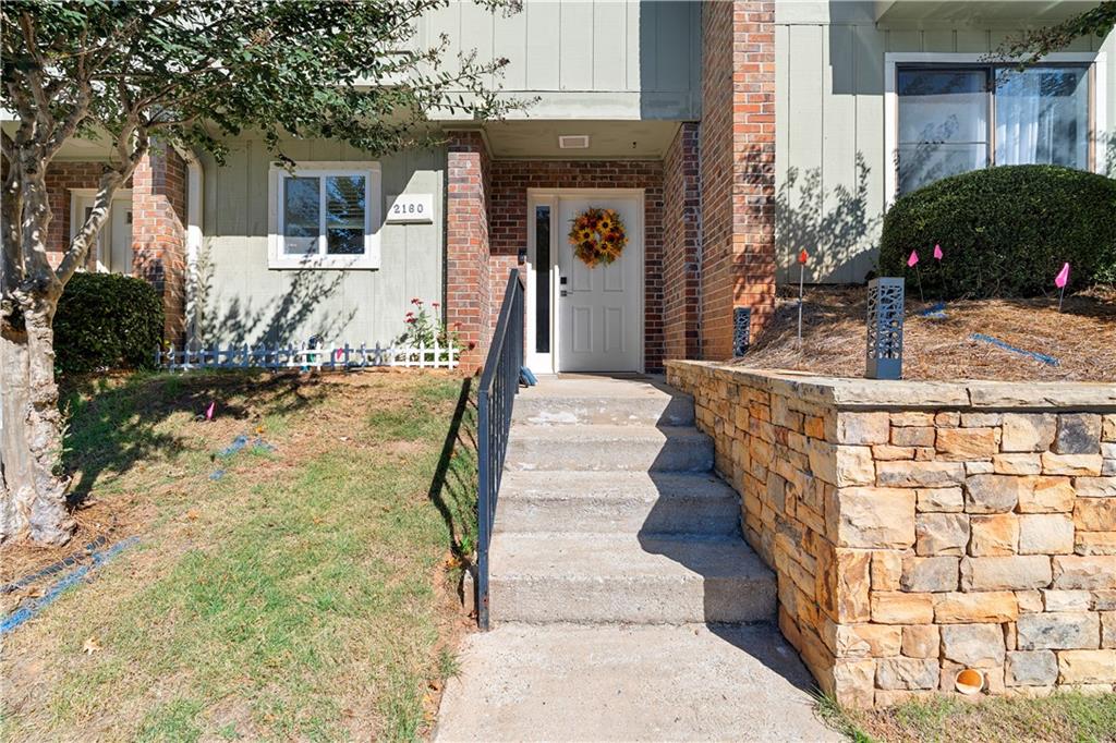 2160 Palmyra Drive SE