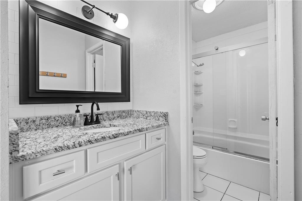 2160 Palmyra Drive SE