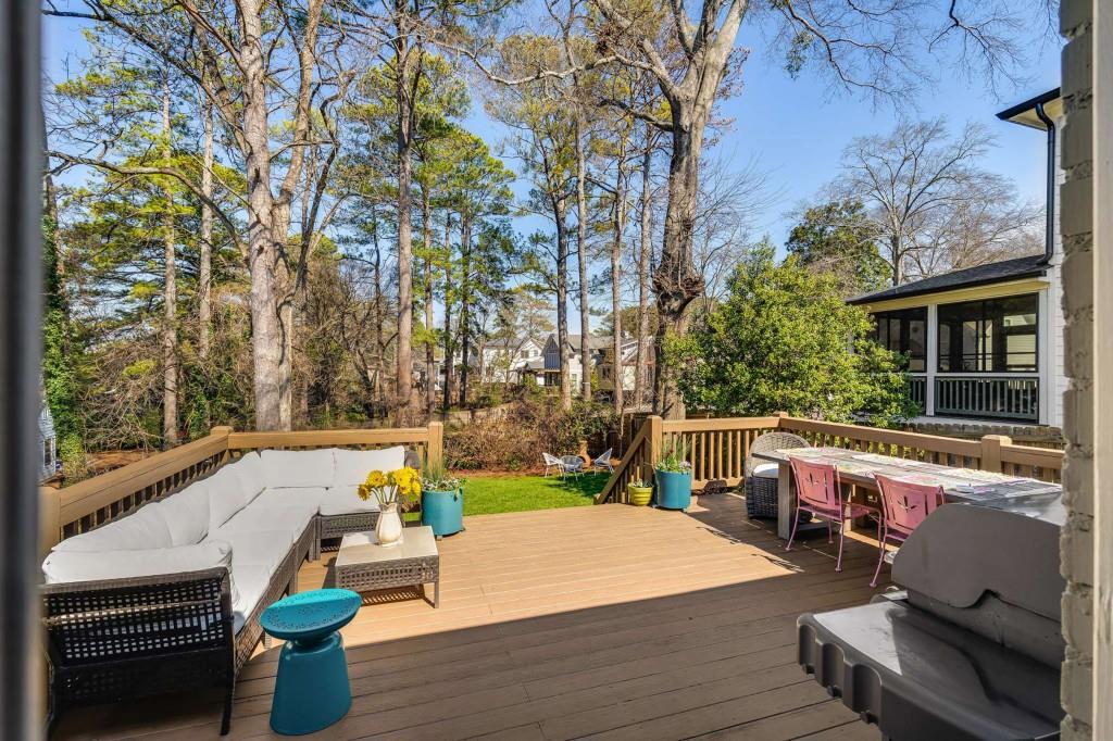 212 E Pharr Road