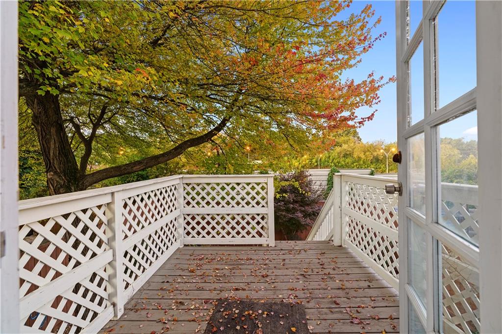 658 Glenwood Avenue SE