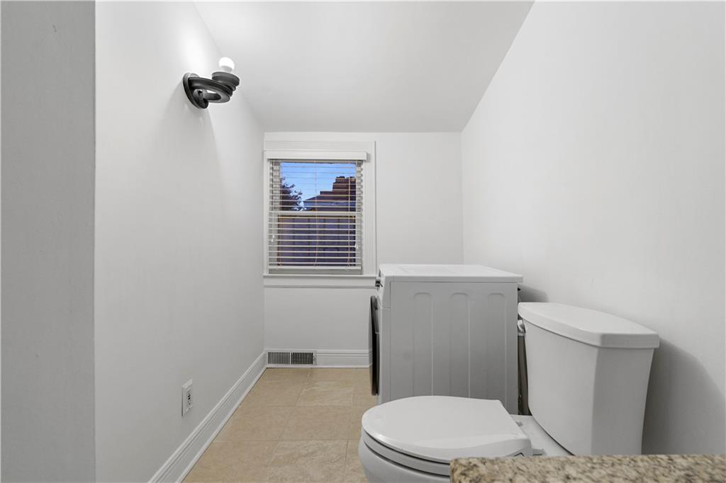 658 Glenwood Avenue SE