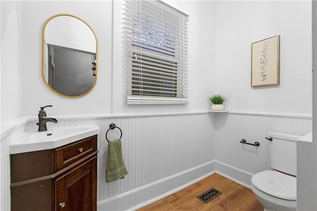 658 Glenwood Avenue SE