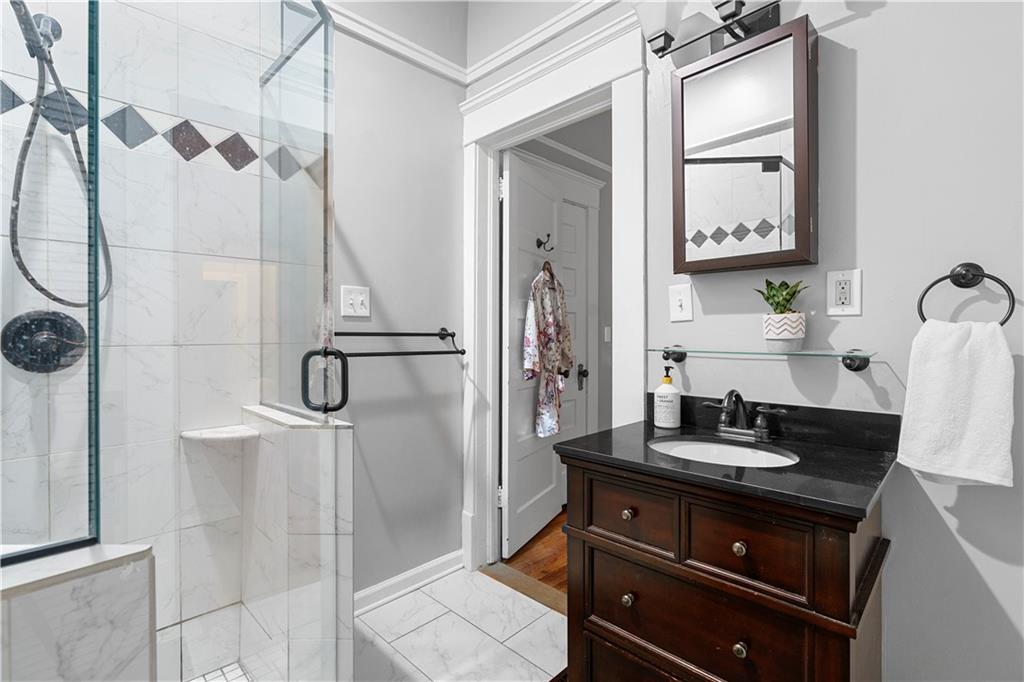 658 Glenwood Avenue SE