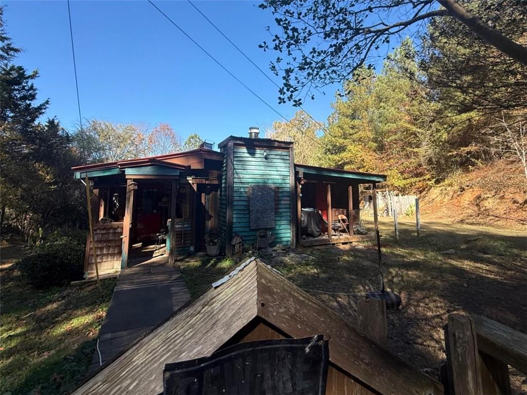5701 Old Highway 138