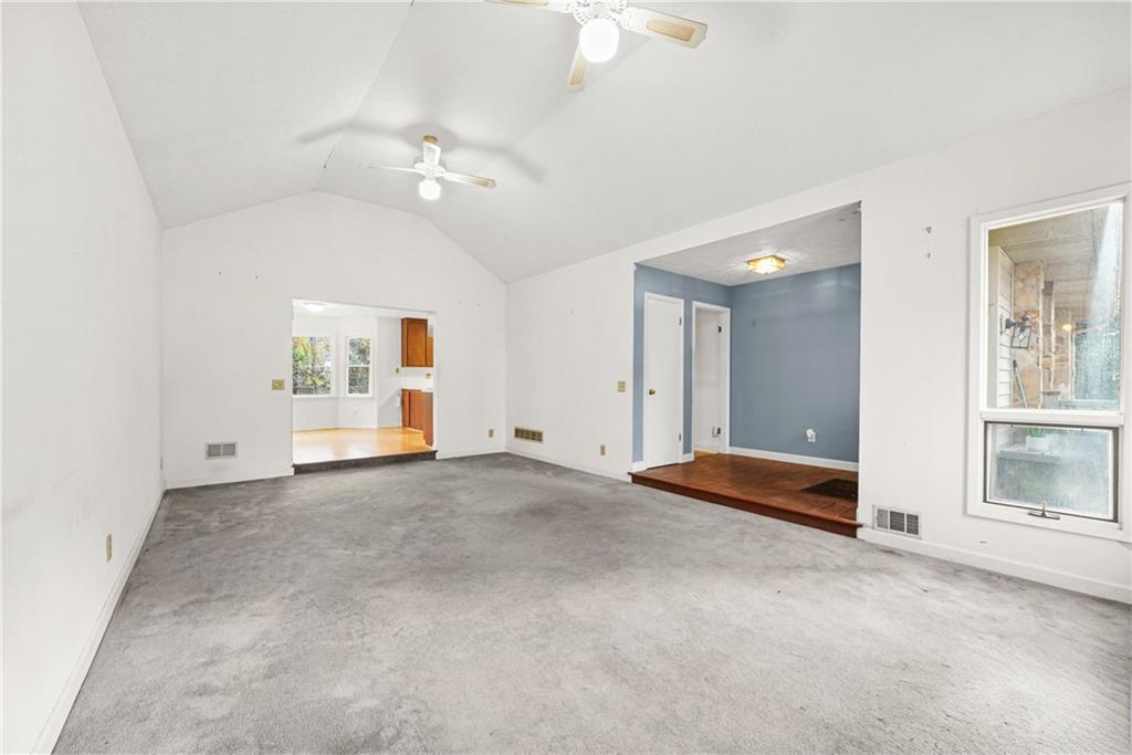 355 Heritage Lane