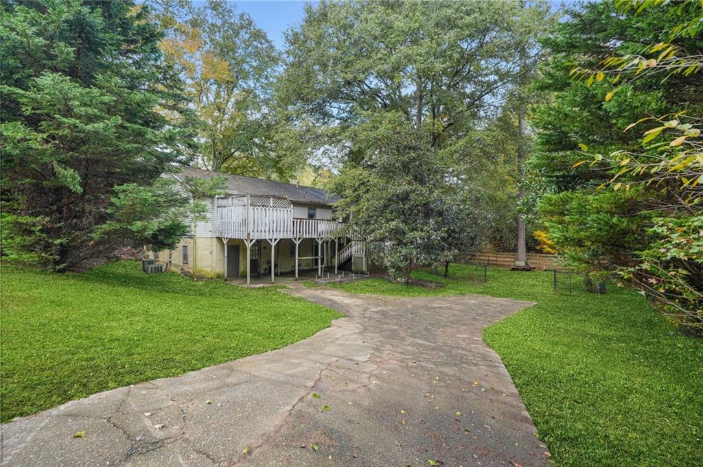 355 Heritage Lane