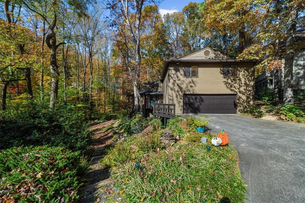 4274 Loch Highland Parkway NE