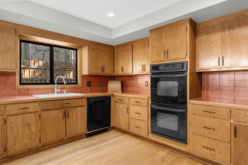 4274 Loch Highland Parkway NE