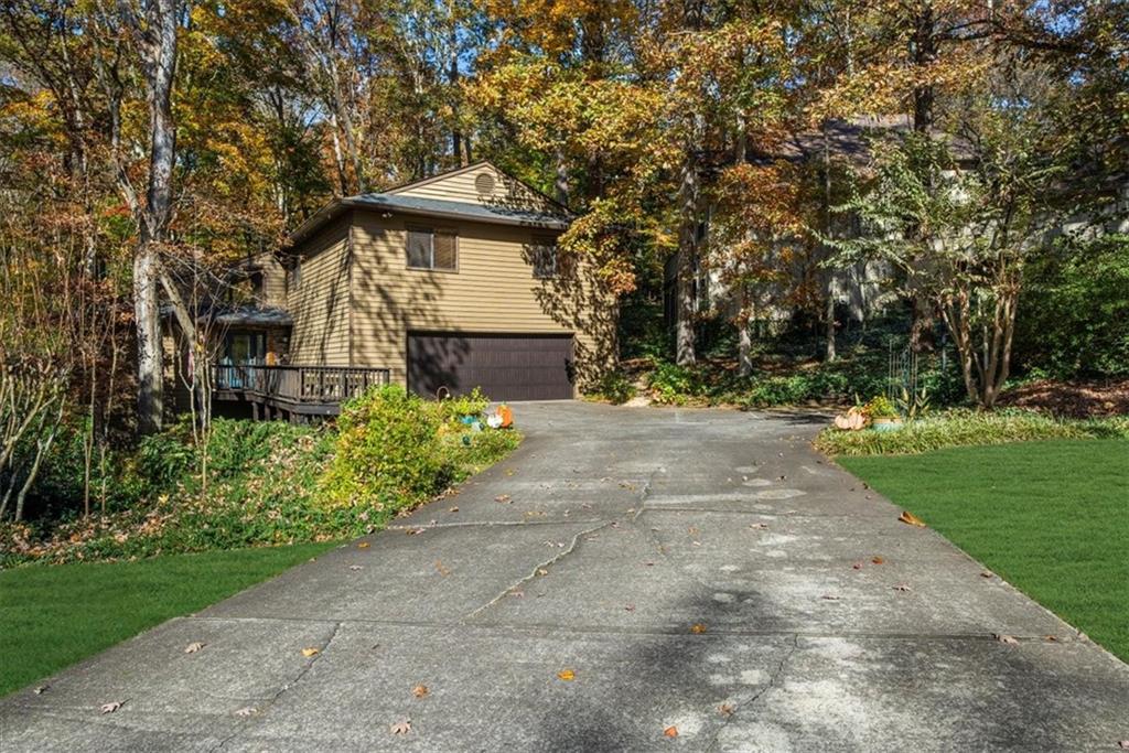 4274 Loch Highland Parkway NE