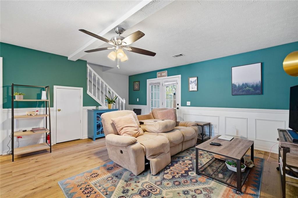 4324 Logan Way