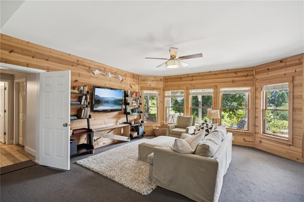 455 Long Mountain Court