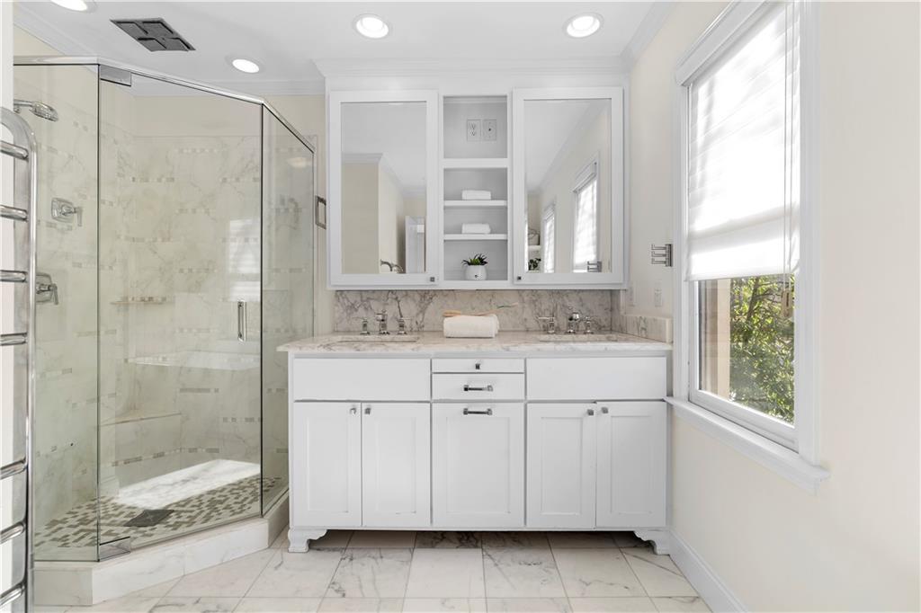 1232 Brookhaven Park Place NE