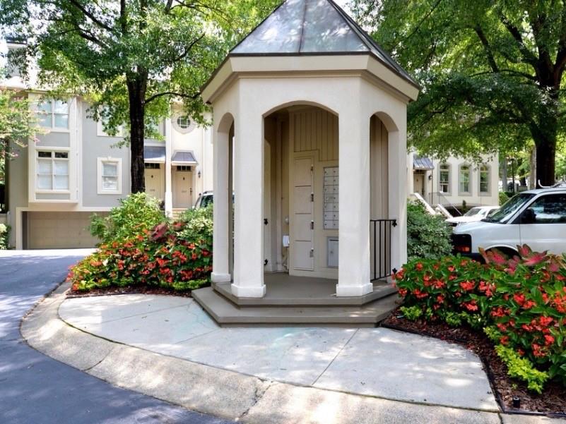 1232 Brookhaven Park Place NE