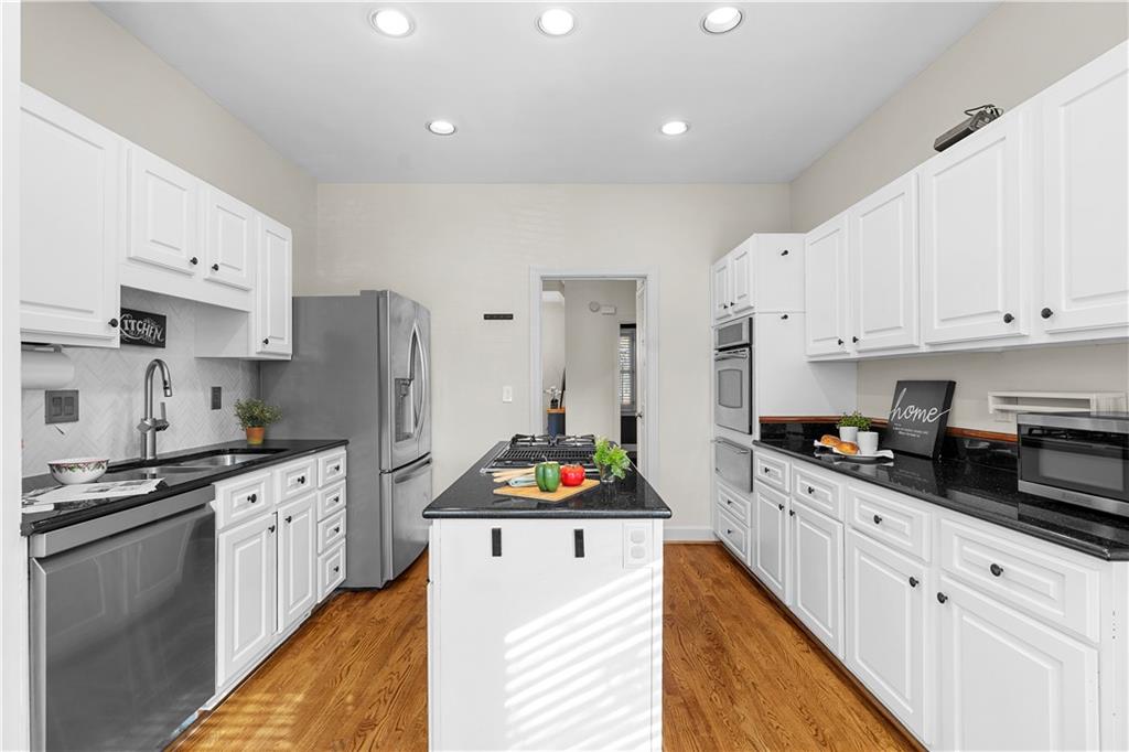 1232 Brookhaven Park Place NE