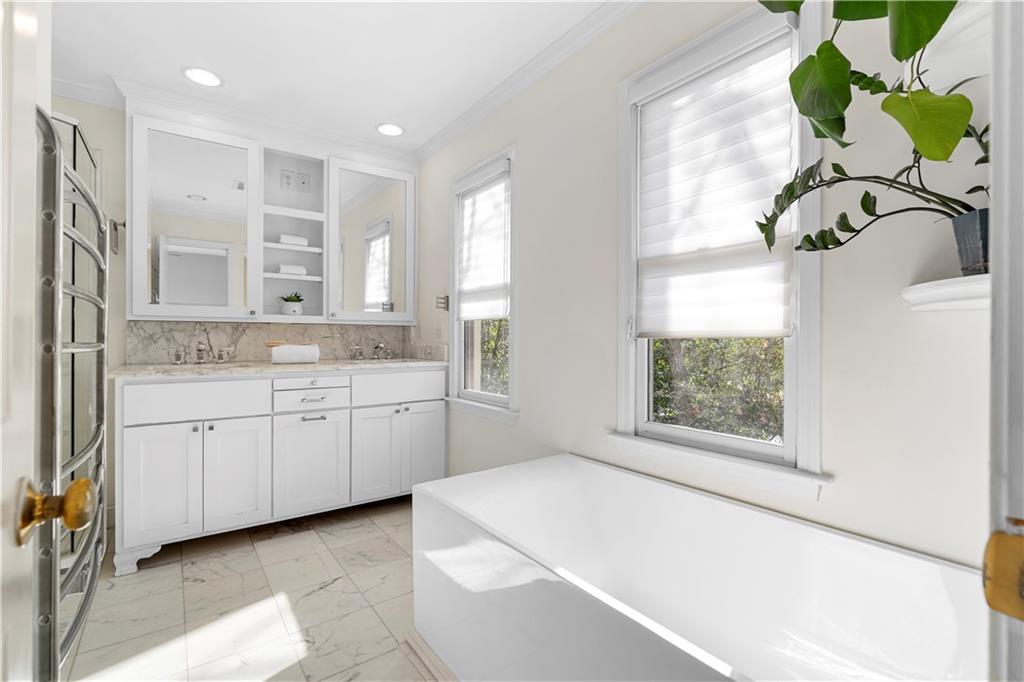 1232 Brookhaven Park Place NE