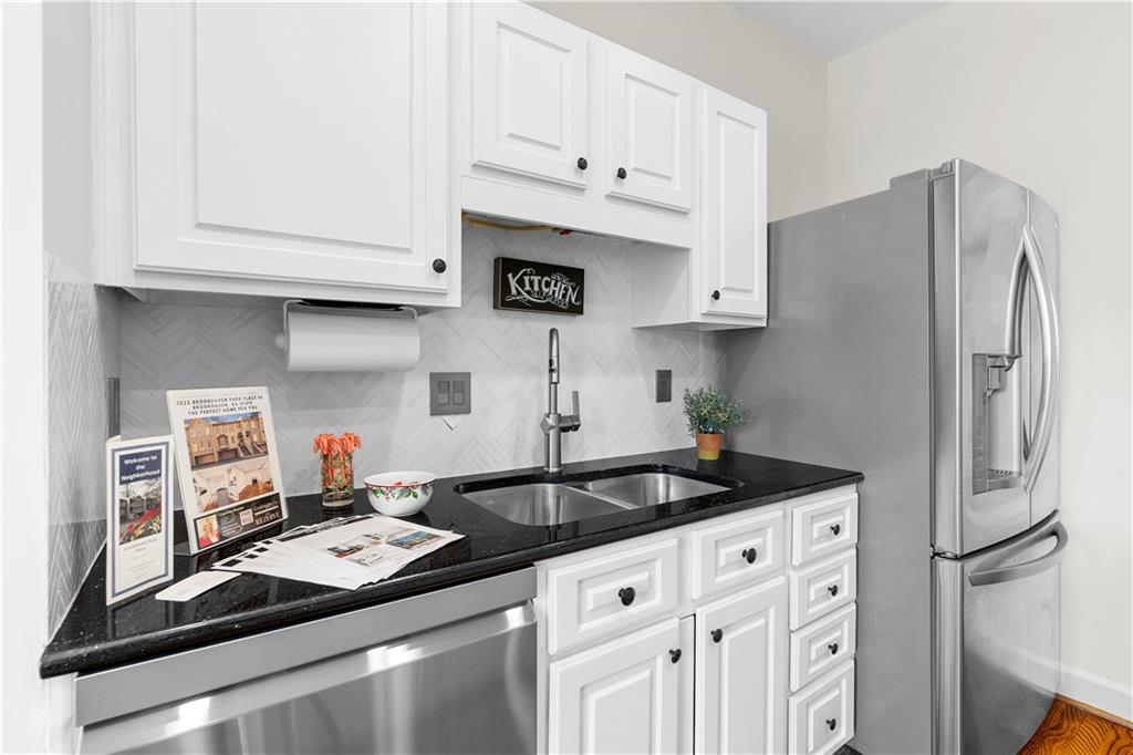 1232 Brookhaven Park Place NE