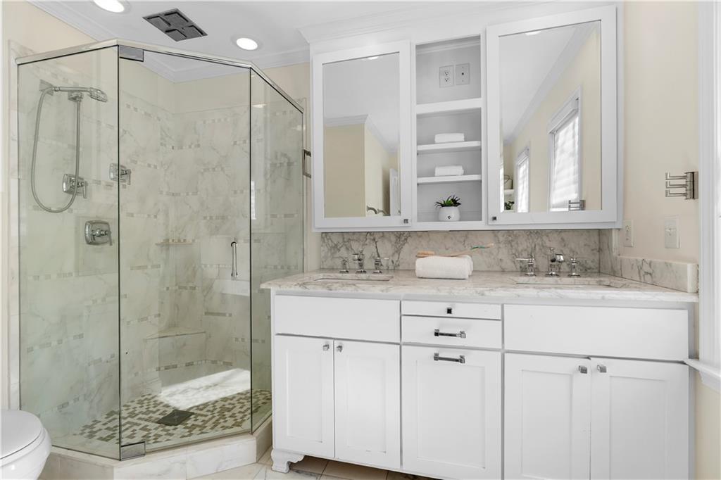 1232 Brookhaven Park Place NE