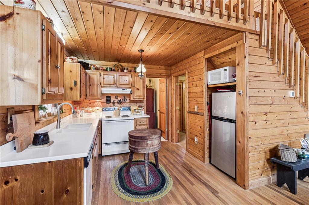 205 Laurel Branch