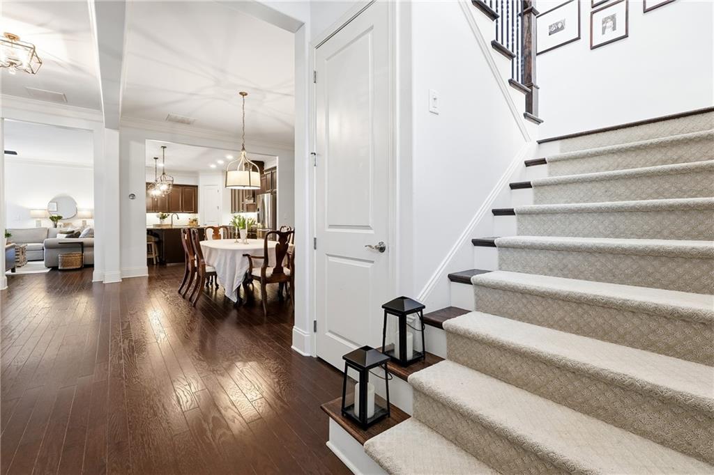 12506 Broadwell Road