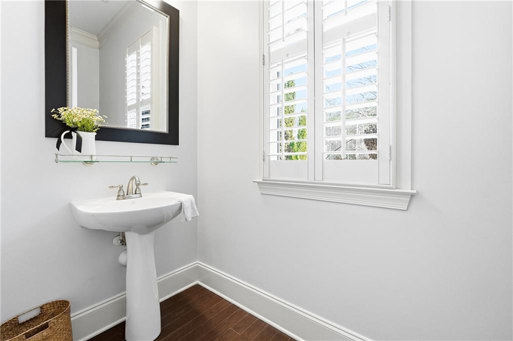 12506 Broadwell Road