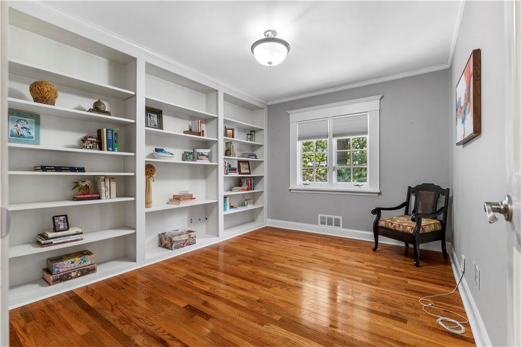 3755 Ashwood Drive SE