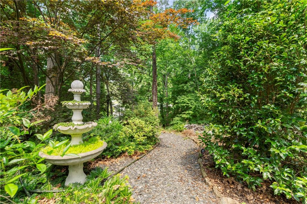 3755 Ashwood Drive SE