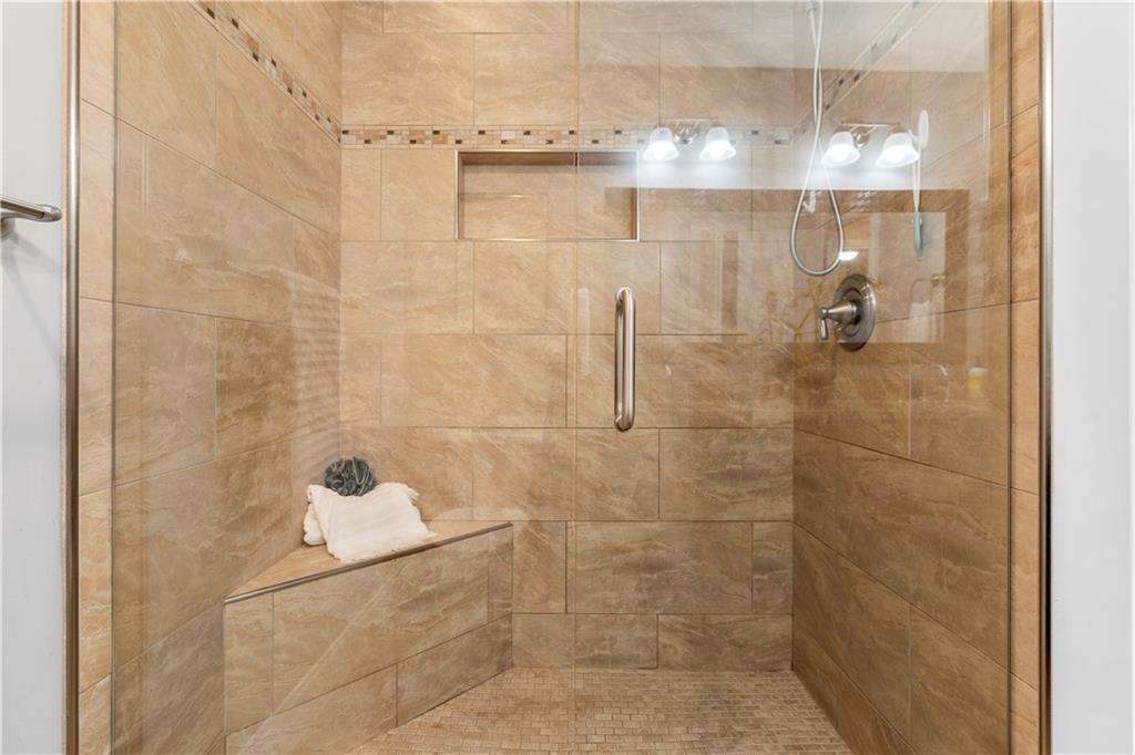 3755 Ashwood Drive SE