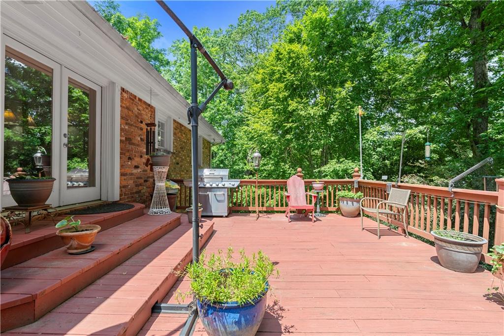 3755 Ashwood Drive SE