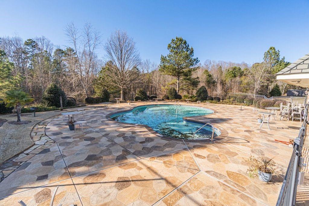 1650 Township Circle