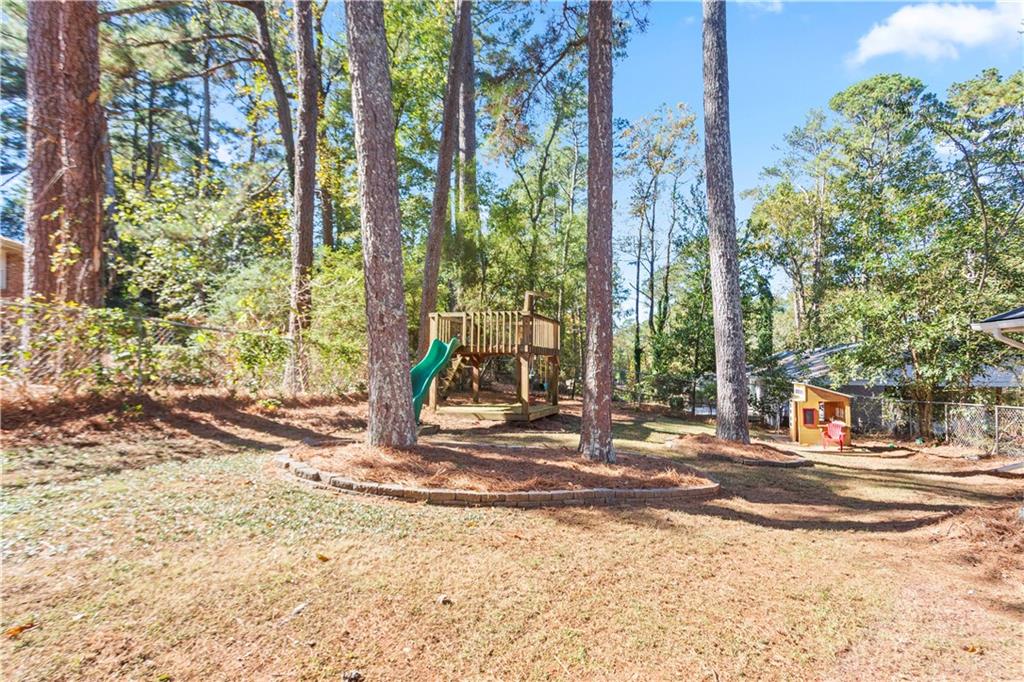 4433 Locksley Road