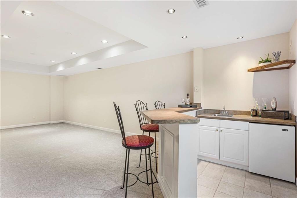 802 Clubhouse Pte