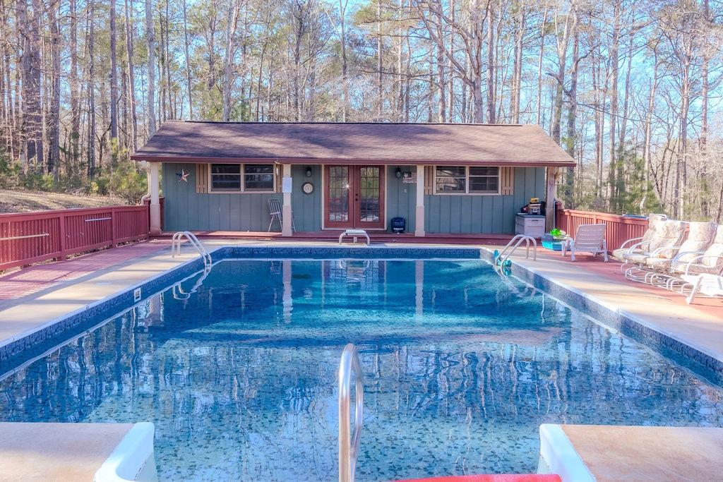 2687 Highway 155 N