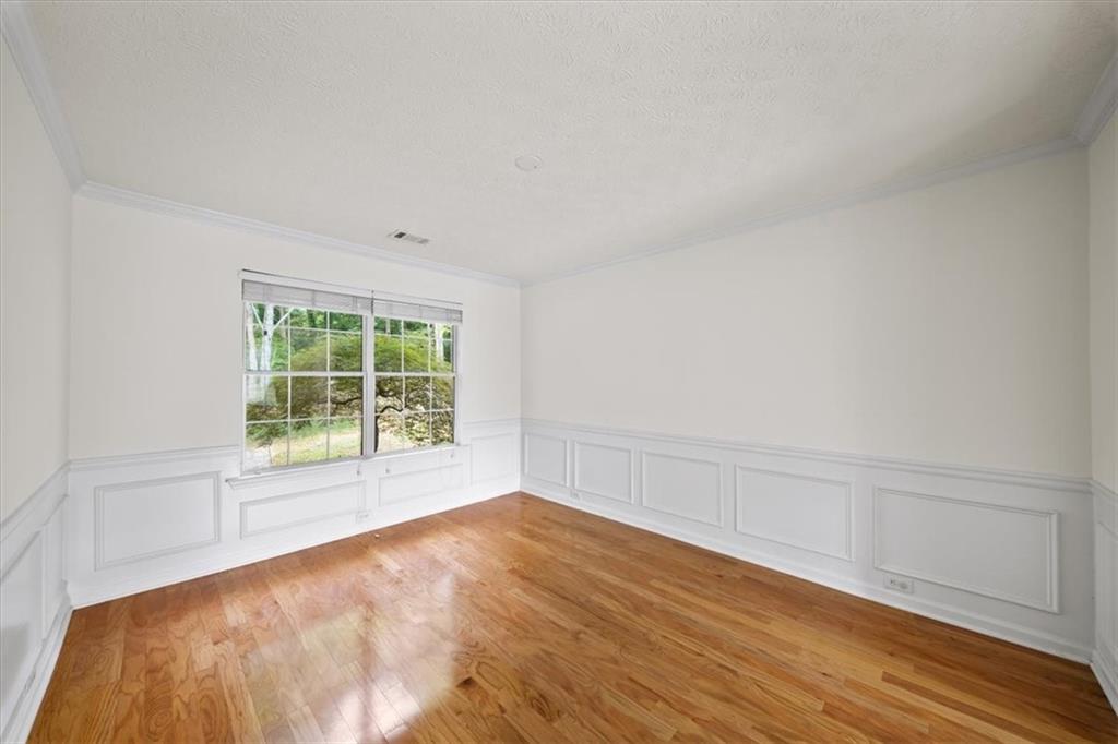 1585 Pinebreeze Drive