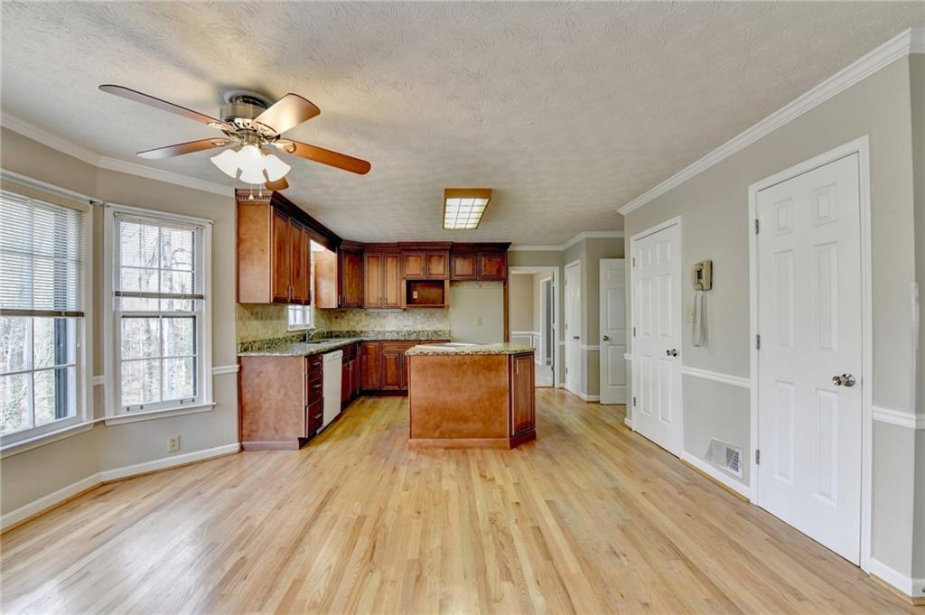 828 Clarion Way