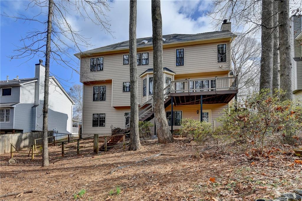 828 Clarion Way