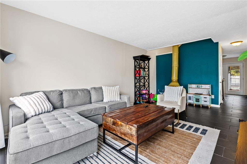 1129 Roselawn Lane SE