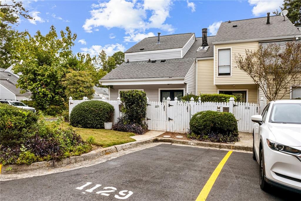 1129 Roselawn Lane SE