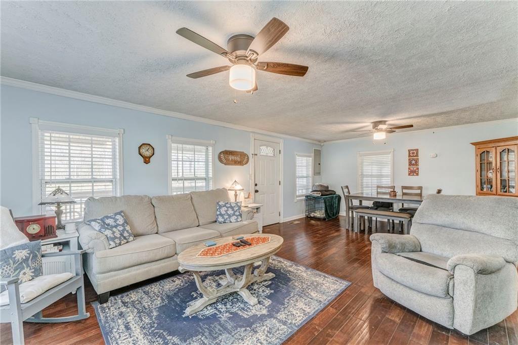 264 Pocket Road NW