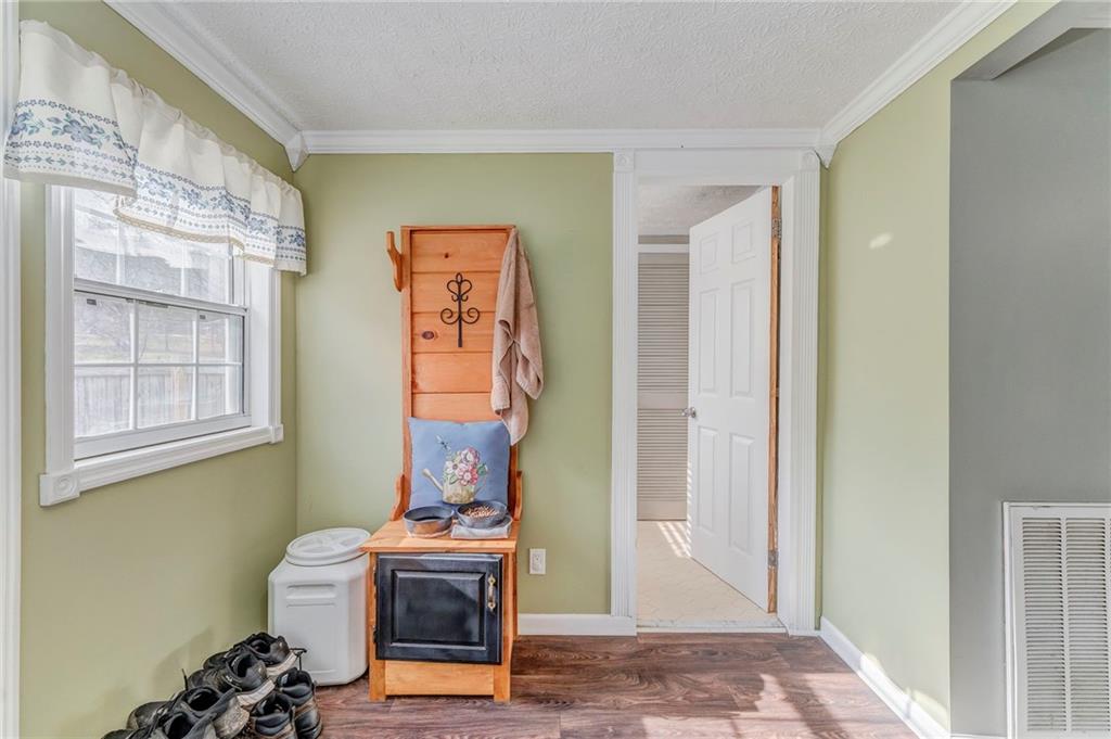 264 Pocket Road NW